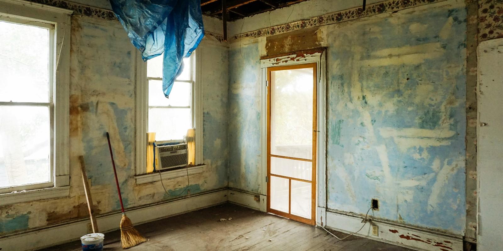 Okupación en Girona: Tipos y Cómo Actuar